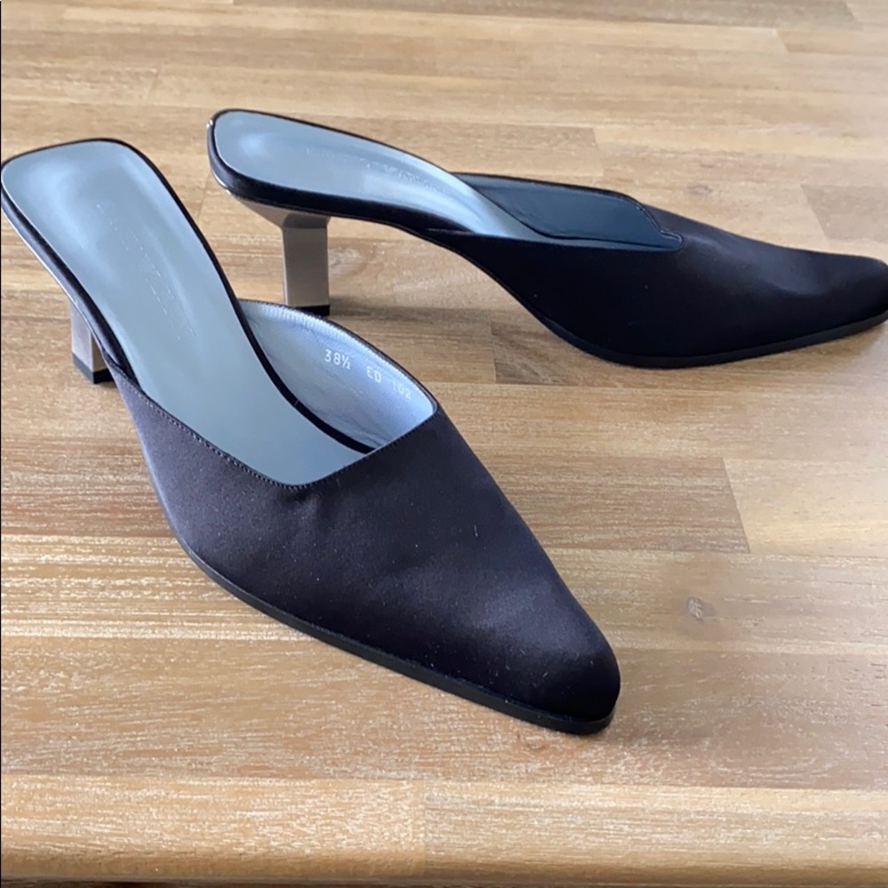 Emporia Armani shoes - Picture 3 of 12